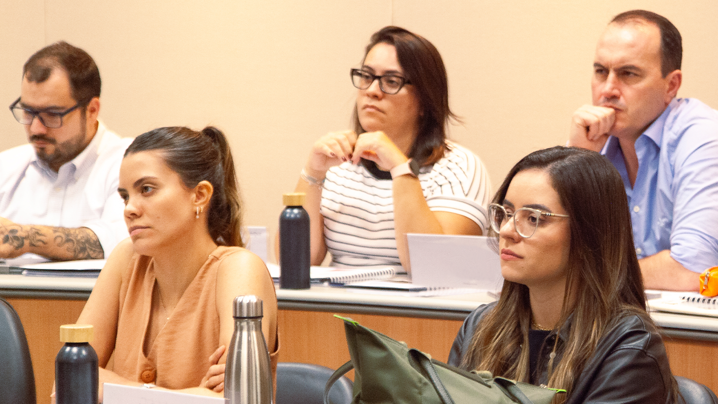 Capa - Saneamento em Áreas Irregulares - Desafios para Universalização