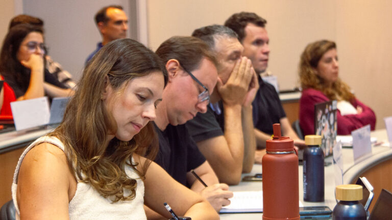Políticas de Inovação e Desenvolvimento (Innovation Policy)