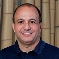 Prof. Roberto Chade