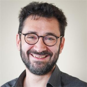 Adriano Naves - Adriano Naves de Brito