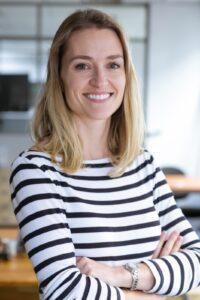 Paula Santos - Paula Manoela Santos